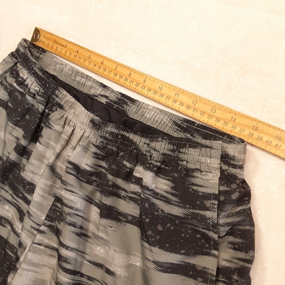 Nike Dri Fit Mens Gray Camouflage Athletic Shorts XL Lined Black Side Panels - Picture 6 of 9